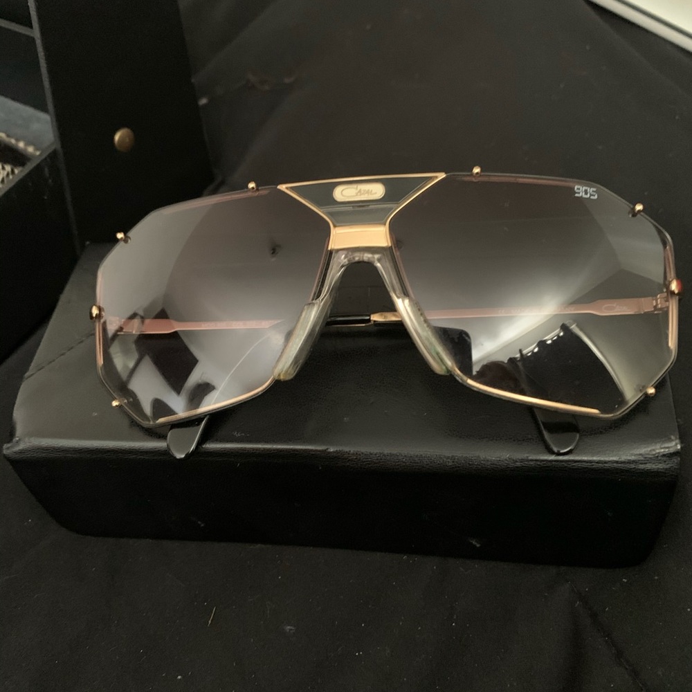 Cazal 905